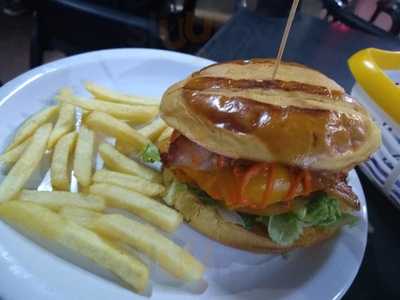 Sanduecheria Med Max