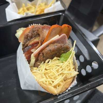 Sanduecheria Med Max