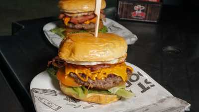 Sanduecheria Med Max