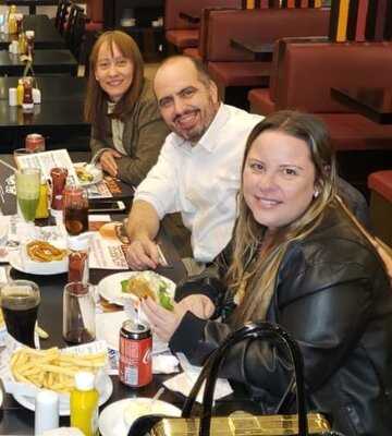 Milk & Mellow - Burgers