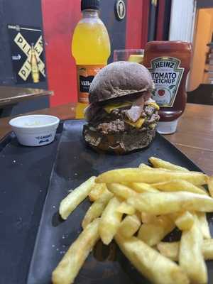 Mega Burguer