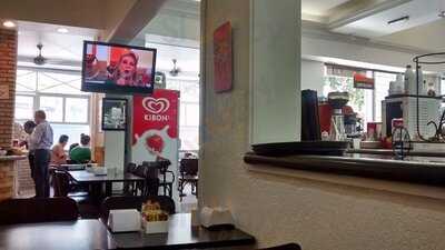 Padaria Passaros E Flores