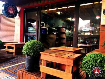 Chen N John's Coffee