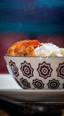 Samba Fresh Poke & Asian Bar