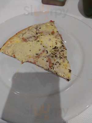 Dom Miquelli Pizzeria