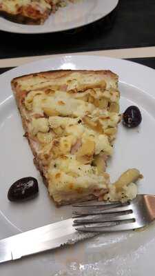 Casella Pizzas & Pastas