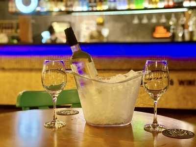 Lago's Restaurante E Bar