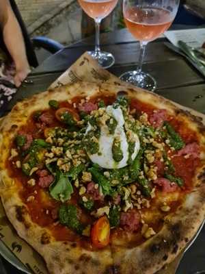 Lago's Restaurante E Bar