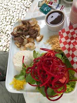 Salut! Café E Restaurante