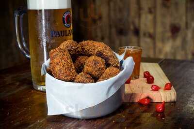 Santa Inês Tap House