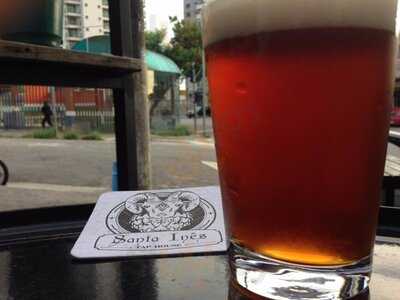 Santa Inês Tap House