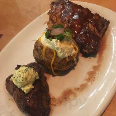 Outback Steakhouse - Shopping Metrô Santa Cruz