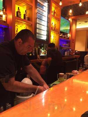 Outback Steakhouse - Shopping Metrô Santa Cruz