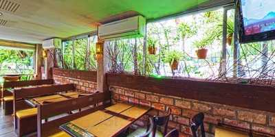 B & B Blend Cafe Bistro