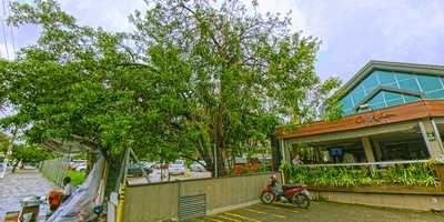 B & B Blend Cafe Bistro