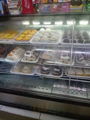 Padaria E Confeitaria Roquete