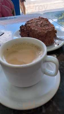 Padaria E Confeitaria Roquete