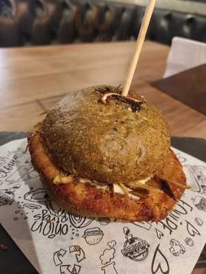 Burgues - Coquetel Bar