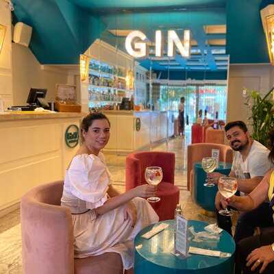 G&t Gin Bar
