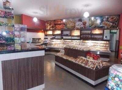 Panificadora E Confeitaria Teixeira