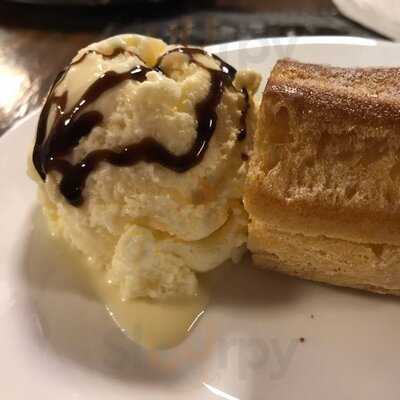 Puleiro Galeteria & Pizzaria