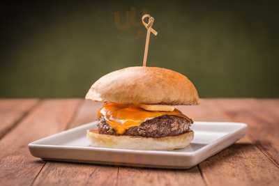 Figone Burger And Cafe