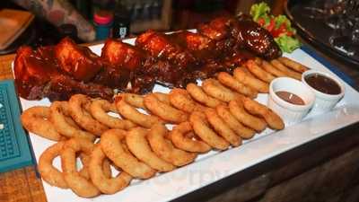 Macaco Véio Tattoo Bar And Burguer