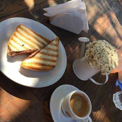 Otavio Machado Cafe E Restaurante