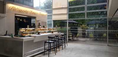 Patisserie Douce France