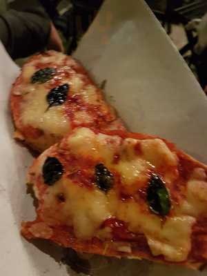 Roots Batata Frita & Cerveja