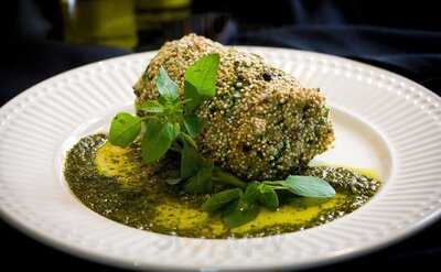 Chez's Fusion Kitchens