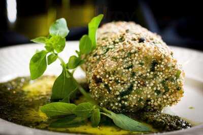 Chez's Fusion Kitchens