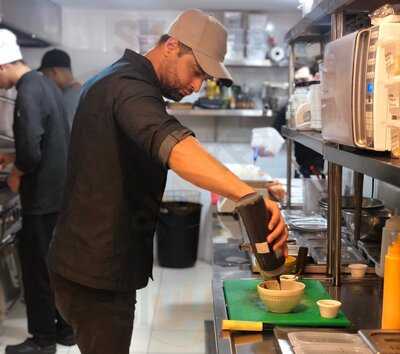 Chez's Fusion Kitchens