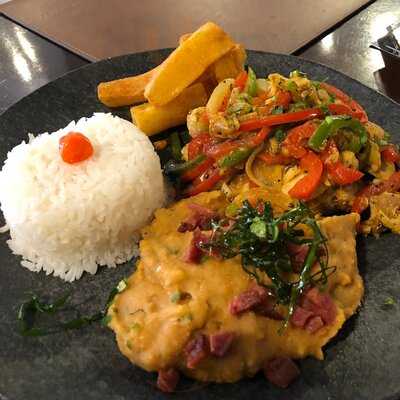 Dona Naná - Gastronomia Mineira