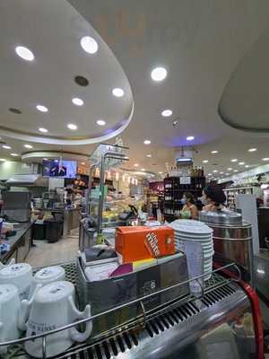 Florestal Padaria E Confeitaria