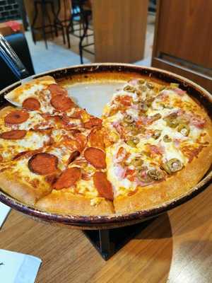 Pizza Hut - Unidade Lourdes