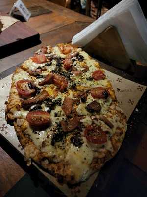 La Bodeguitta Self Service & Pizzaria