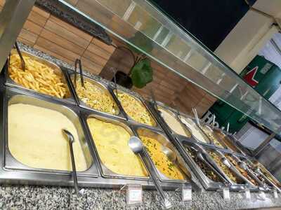 La Bodeguitta Self Service & Pizzaria