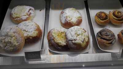 B.lem Portuguese Bakery