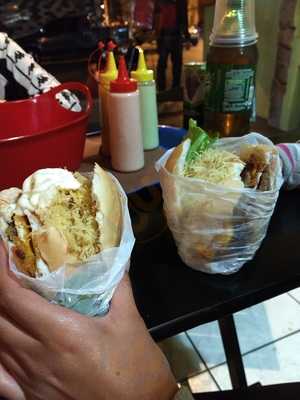 Cai E Pira Espeteria