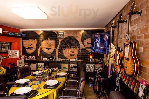 Beatles Lounge