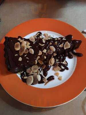 No Quintal Da Mariana Tem Um Limoeiro Bar E Restaurante