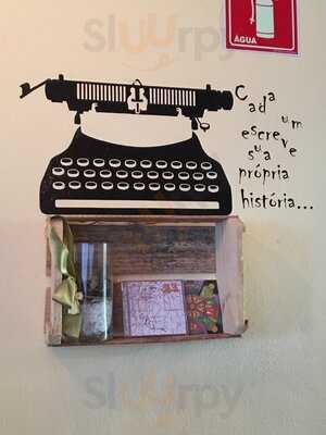 No Quintal Da Mariana Tem Um Limoeiro Bar E Restaurante