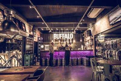 Buffalo Bar