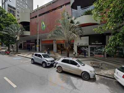 5. Avenida Cafe E Grill