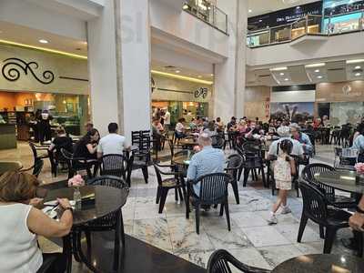 5. Avenida Cafe E Grill