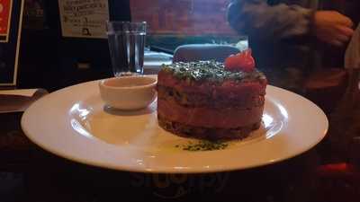 Dona Juanita Pub & Restaurante