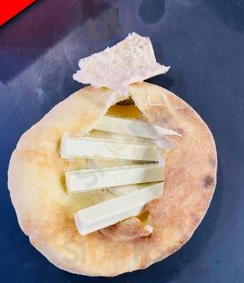 Poly Pizzaria E Esfiharia