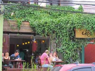 Ekoa Café