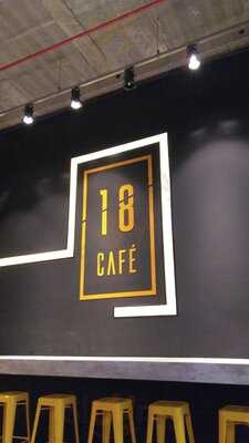 18 Café